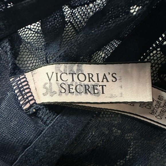 Victoria’s Secret Bralette 💙 - Picture 8 of 8